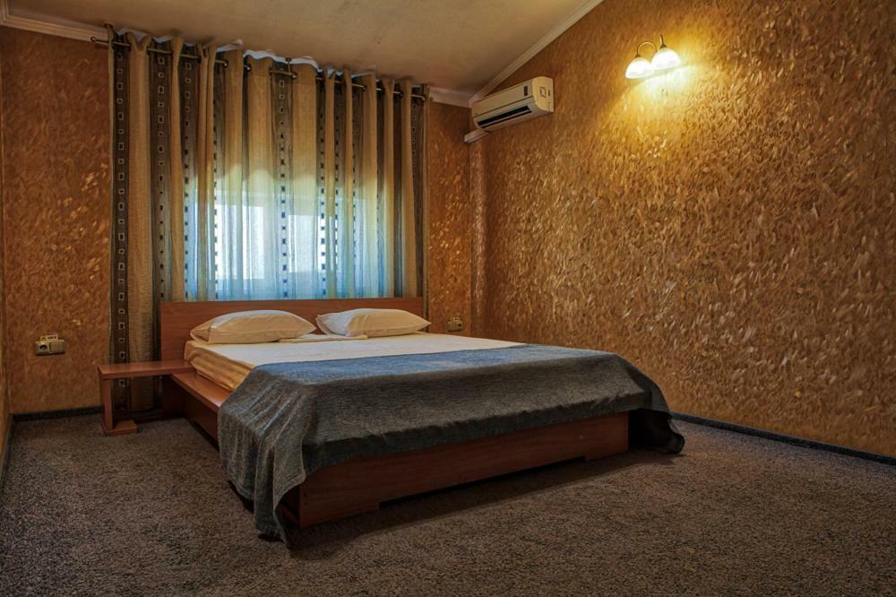 Hotel חרסון מראה חיצוני תמונה